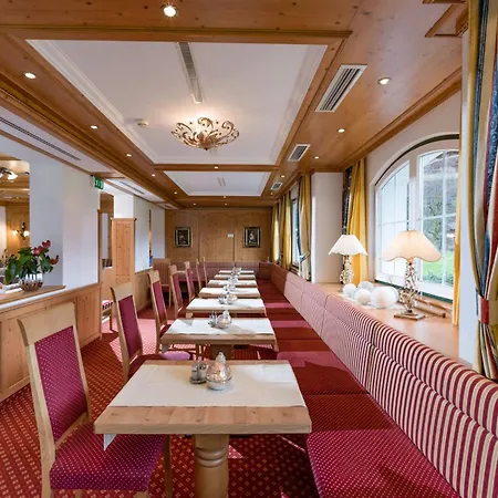 Oblasser 3* Майрхофен