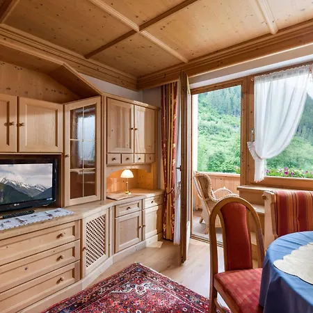 Oblasser 3* Майрхофен