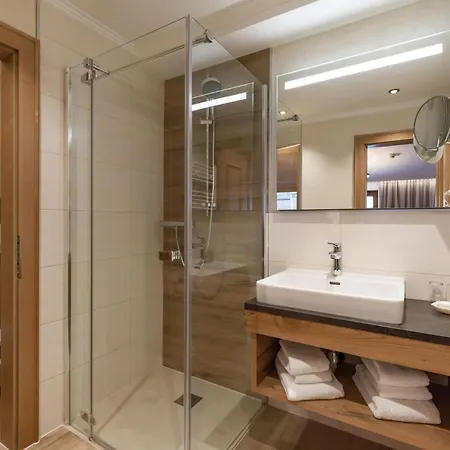 Oblasser 3* Майрхофен